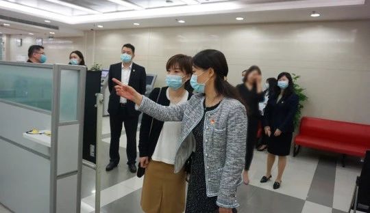 协会党支部与上海农商银行总行惠普金融党支部、徐汇支行市场团队党支部党建共建签约